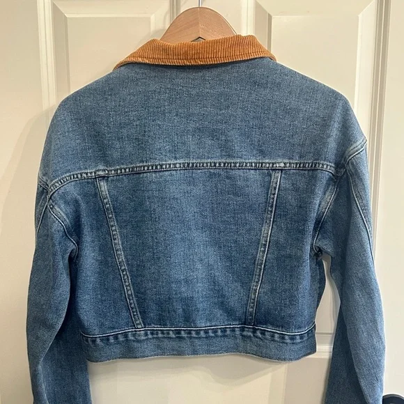EUC PacSun cropped Blue Denim Jacket with Brown Corduroy Collar size M. So soft! - Picture 8 of 10